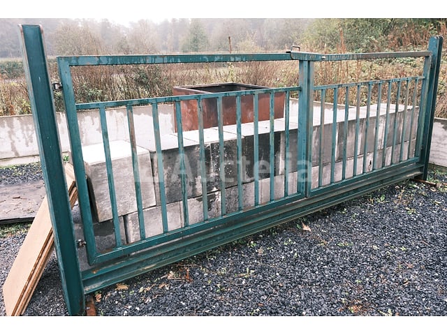 Dubbele opening van de poort – foto 3 – kavel bij Auctelia, Tintigny