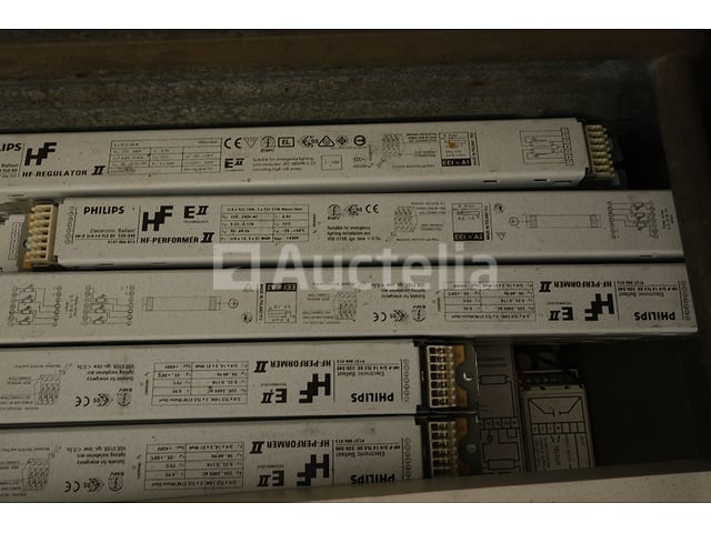 Elektrisch apparatuurpakket – foto 7 – kavel bij Auctelia, Mechelen
