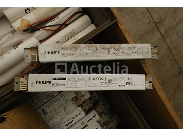 Elektrisch apparatuurpakket – foto 4 – kavel bij Auctelia, Mechelen