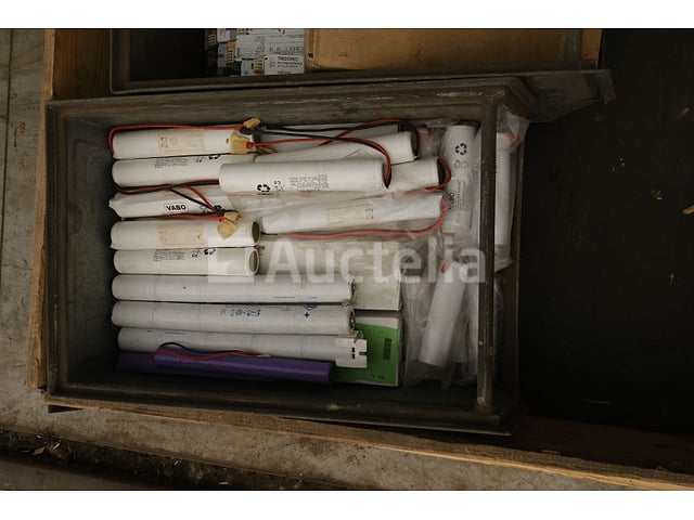 Elektrisch apparatuurpakket – foto 2 – kavel bij Auctelia, Mechelen