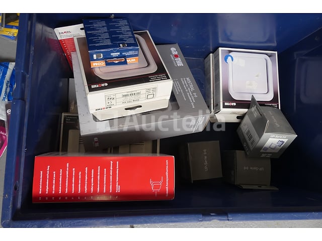 Elektrische apparatuur – foto 6 – kavel bij Auctelia, Braine-l'Alleud