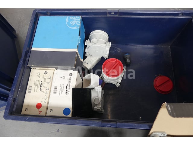 Elektrische apparatuur – foto 9 – kavel bij Auctelia, Braine-l'Alleud