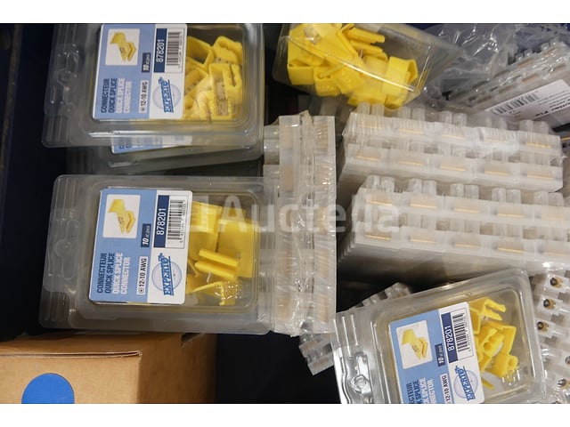 Elektrische apparatuur – foto 7 – kavel bij Auctelia, Braine-l'Alleud