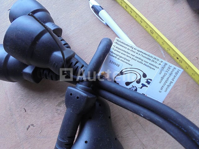 Elektrische installatieapparatuur – foto 9 – kavel bij Auctelia, Sart Saint Laurent