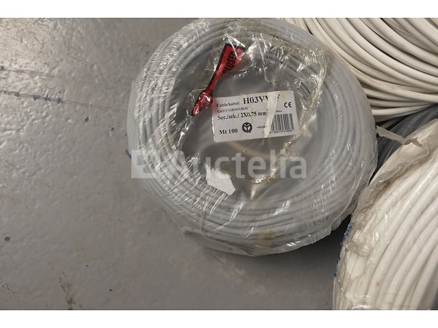Elektrische kabels – foto 7 – kavel bij Auctelia, Braine-l'Alleud