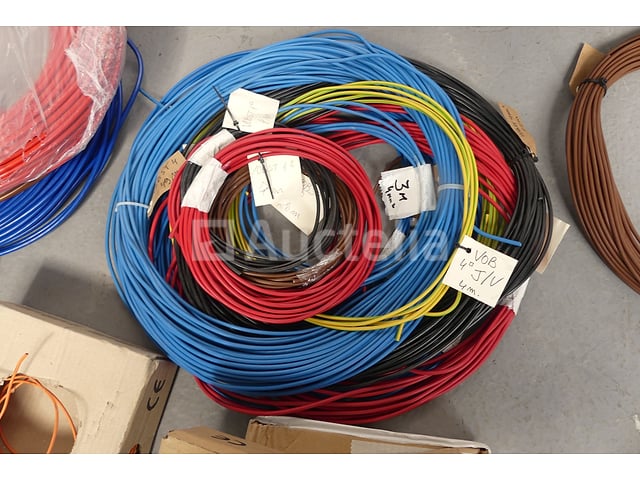 Elektrische kabels – foto 8 – kavel bij Auctelia, Braine-l'Alleud