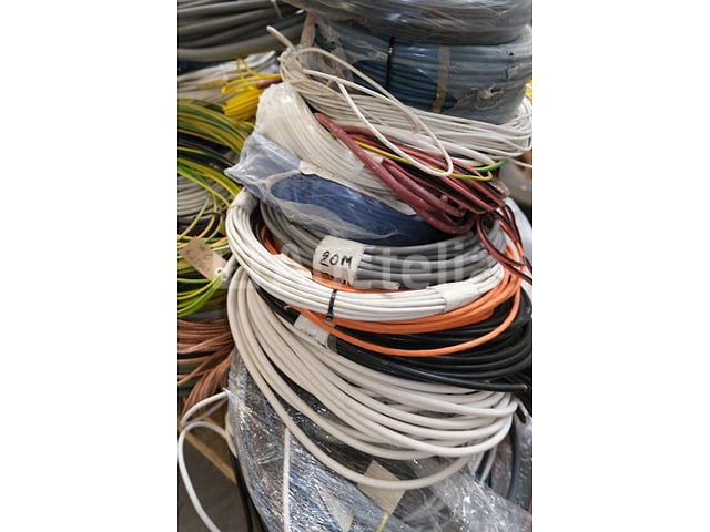 Elektrische kabelspoelset – foto 5 – kavel bij Auctelia, Braine-l'Alleud