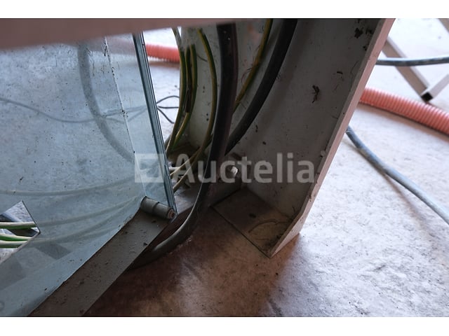 Elektrische kast – foto 4 – kavel bij Auctelia, La Louvière