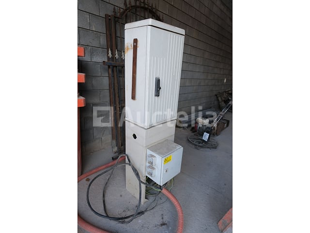 Elektrische kast – foto 2 – kavel bij Auctelia, La Louvière