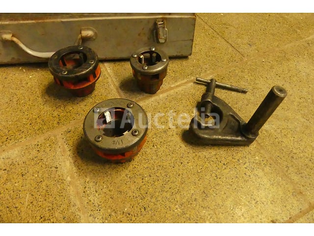 Elektrische matrijs met Ridgid 600 standaard – foto 6 – kavel bij Auctelia, Rhode-Saint-Genèse