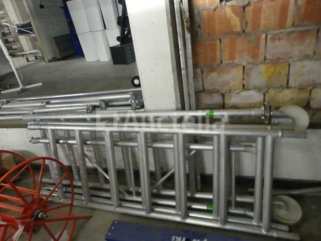 Elementen van schilderssteigers – foto 5 – kavel bij Auctelia, Anderlecht