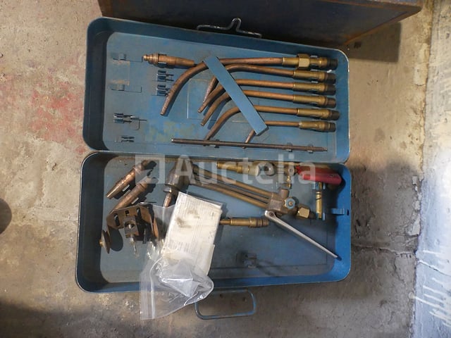 Fakkel + accessoires – foto 7 – kavel bij Auctelia, Binche