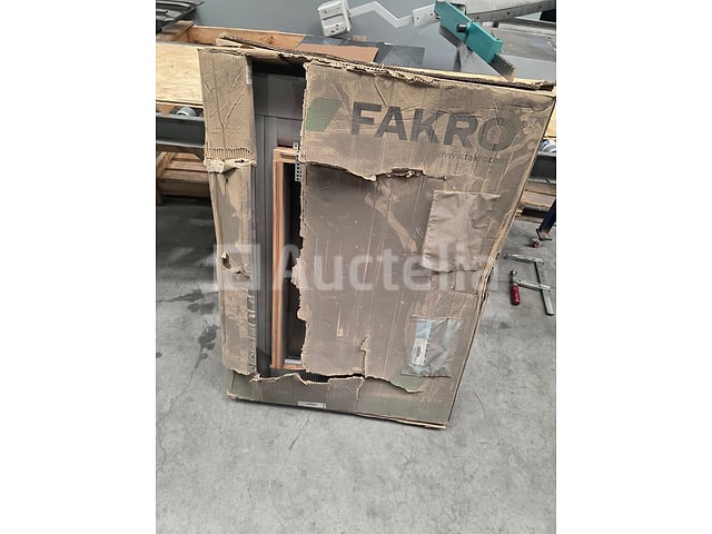 Fakro WLI dubbelgeglazuurde snuifdoos – 540 × 830 mm – foto 3 – kavel bij Auctelia, La Louvière