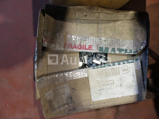 Handmatige bandmachine – foto 5 – kavel bij Auctelia, Éghezée
