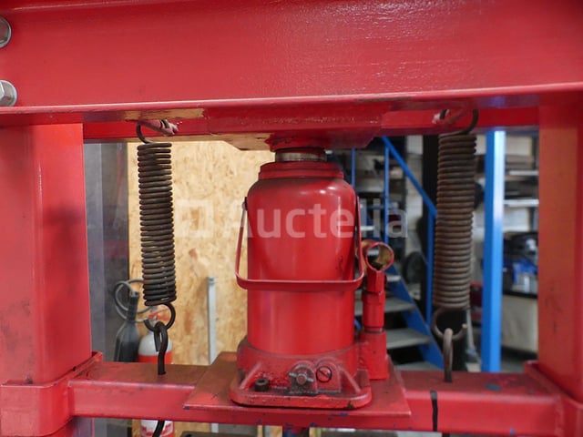 Handmatige hydraulische pers – foto 7 – kavel bij Auctelia, Tintigny