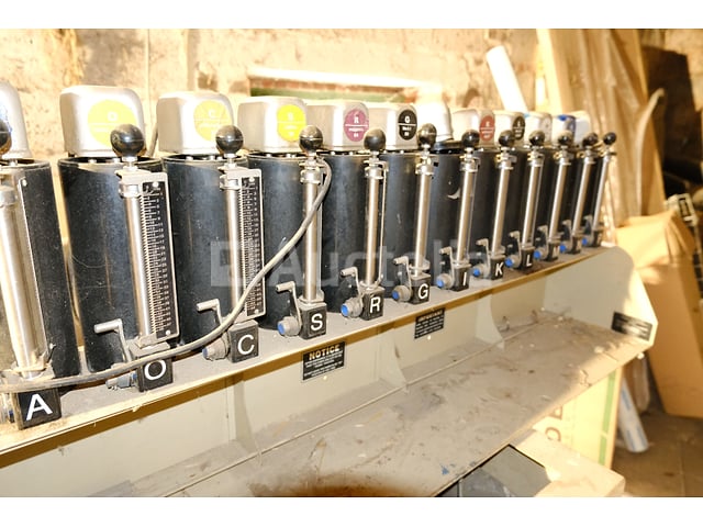 Harbil Kleurstofdispenser + Mixer – foto 4 – kavel bij Auctelia, Havelange