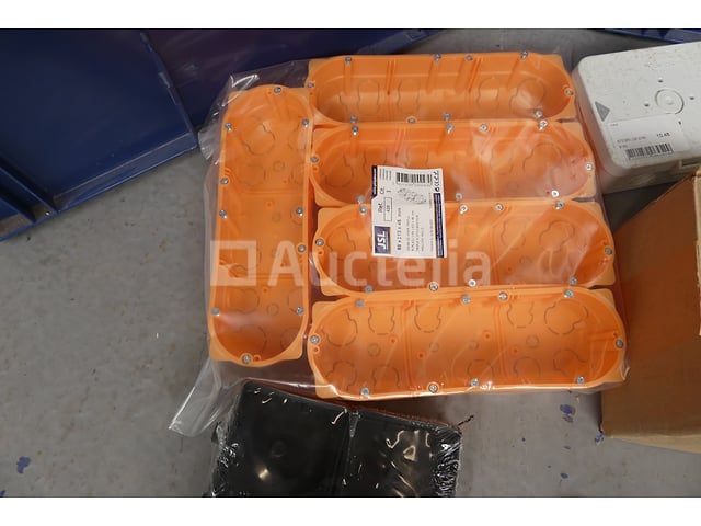 Hardware – foto 3 – kavel bij Auctelia, Braine-l'Alleud