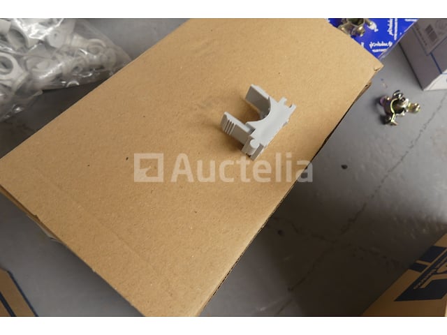 Hardware – foto 9 – kavel bij Auctelia, Braine-l'Alleud