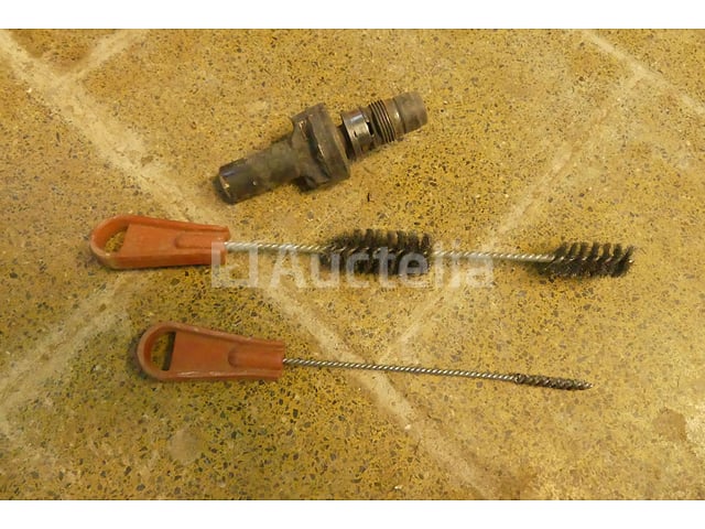 Hilti DX A41 Spijkermachine – foto 7 – kavel bij Auctelia, Rhode-Saint-Genèse