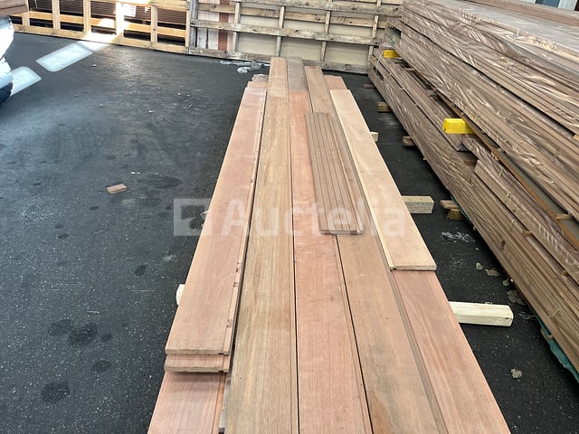 Hout - Meranti Nemezu – foto 3 – kavel bij Auctelia, Aubel