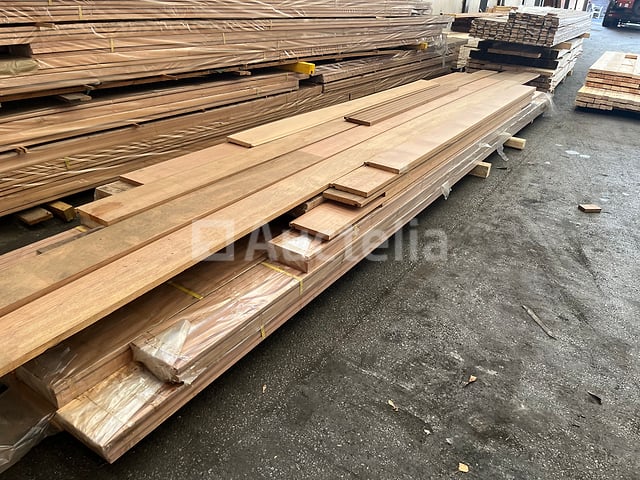 Hout - Meranti Nemezu – foto 9 – kavel bij Auctelia, Aubel