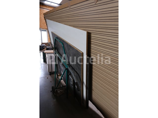 Houten Paneelbundel – foto 4 – kavel bij Auctelia, Havelange