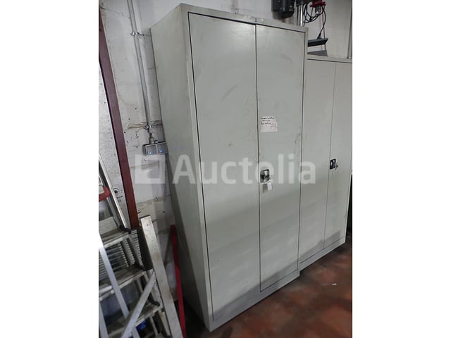 Inhoud van kast en gereedschap – foto 2 – kavel bij Auctelia, Éghezée