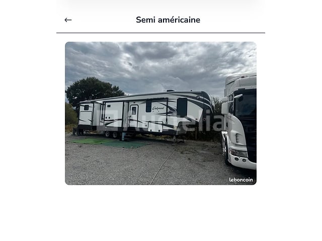 Karavaan - Oackmont (2017) – kavel bij Auctelia, Saint-Aubin-d'Aubigné