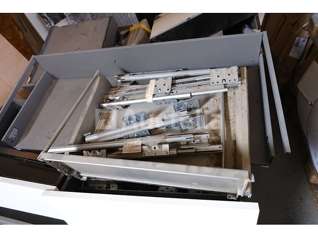 Keukengerei en Hardware Set – foto 2 – kavel bij Auctelia, Havelange