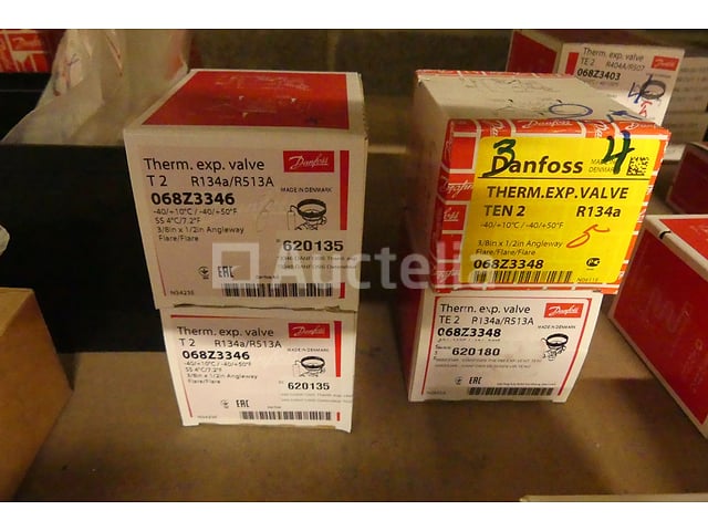 Koelaccessoireset – foto 4 – kavel bij Auctelia, Charleroi