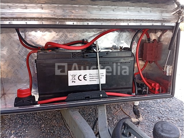 Koelwagen - Wallis - M606 – foto 9 – kavel bij Auctelia, Étival-Clairefontaine