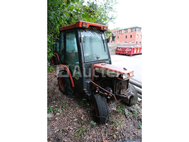 Kubota B2400D Mini Landbouwtractor (voor onderdelen) (VIN: B2400D60351) – foto 5 – kavel bij Auctelia, Ottignies-Louvain-la-Neuve
