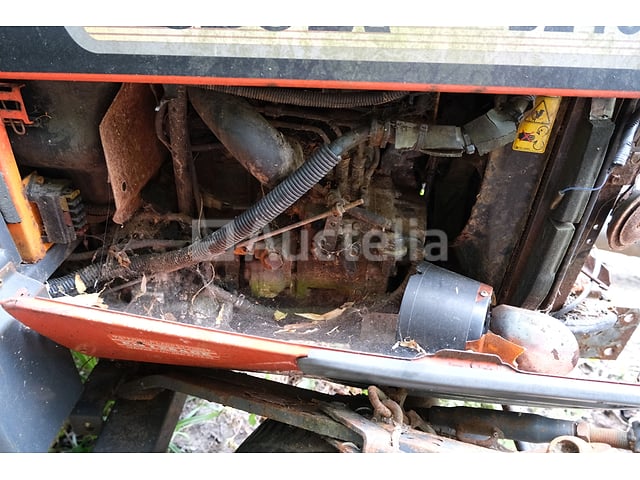 Kubota B2400D Mini Landbouwtractor (voor onderdelen) (VIN: B2400D60351) – foto 7 – kavel bij Auctelia, Ottignies-Louvain-la-Neuve