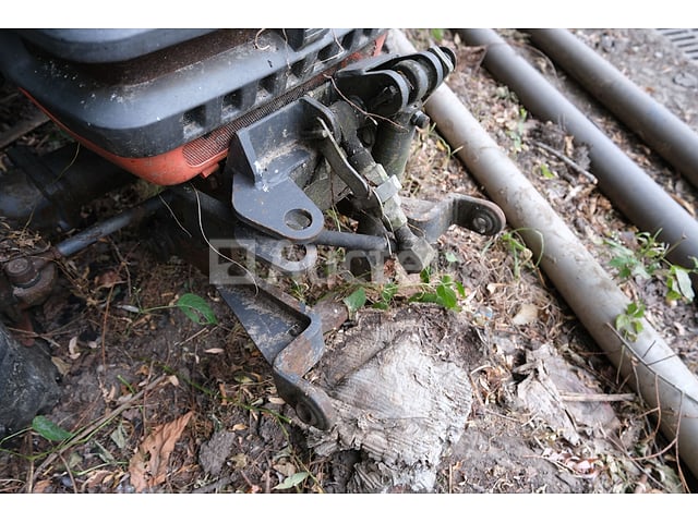 Kubota B2400D Mini Landbouwtractor (voor onderdelen)(VIN:B2400D60510) – foto 8 – kavel bij Auctelia, Ottignies-Louvain-la-Neuve