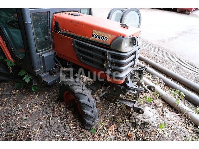 Kubota B2400D Mini Landbouwtractor (voor onderdelen)(VIN:B2400D60510) – foto 7 – kavel bij Auctelia, Ottignies-Louvain-la-Neuve