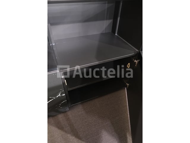 Ladekast met lamp – foto 3 – kavel bij Auctelia, Mont-de-l'Enclus