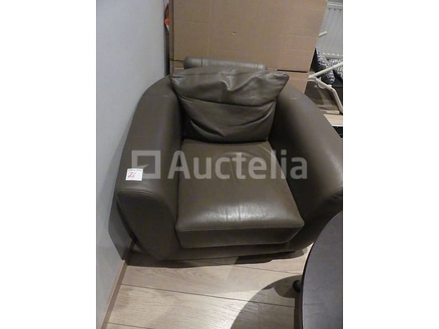 Leren fauteuil – kavel bij Auctelia, Anderlecht
