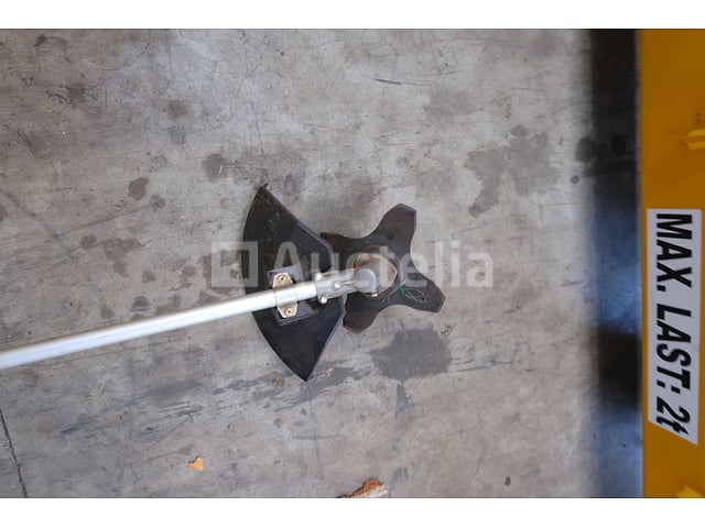 Makita DBC290 benzine borstelsnijder – foto 5 – kavel bij Auctelia, Antwerpen