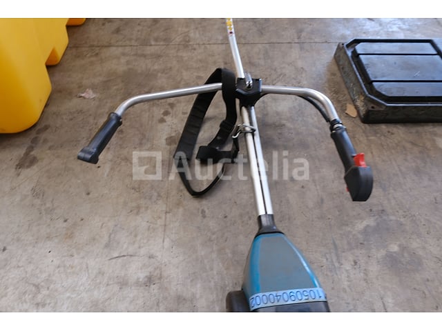 Makita DBC290 benzine bosmaaier – foto 4 – kavel bij Auctelia, Antwerpen