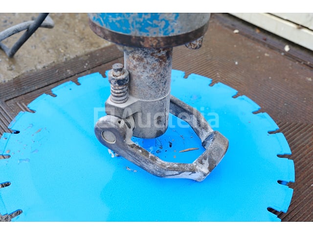 Makita HM1810 Elektrische Pneumatische Hamer – foto 5 – kavel bij Auctelia, Tintigny