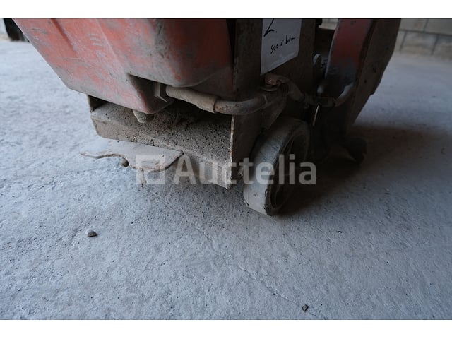Mikasa Betonzaag – foto 9 – kavel bij Auctelia, La Louvière