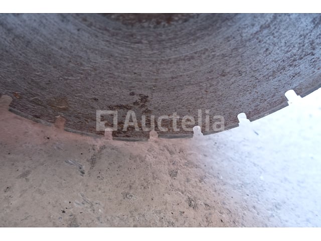 Mikasa Betonzaag – foto 5 – kavel bij Auctelia, La Louvière