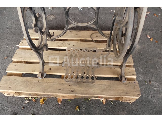 Naaimachine – foto 7 – kavel bij Auctelia, Fauvillers