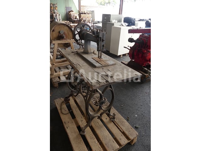 Naaimachine – foto 2 – kavel bij Auctelia, Fauvillers