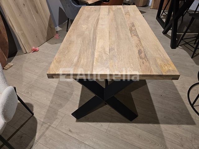 Nieuwe massieve mangohouten tafel 240x100x6cm hoogte 77cm ft x x – foto 2 – kavel bij Auctelia, Meix-devant-Virton