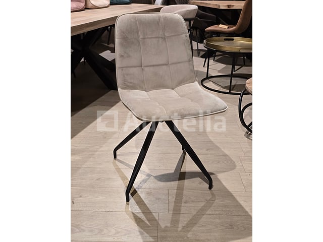 Nieuwe stoel in set bestaande uit 4 beige fluwelen stoelen – kavel bij Auctelia, Meix-devant-Virton