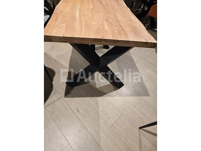 Nieuwe tafel acacia massief hout natuurlijke randen 160x90x5cm hoogte 77cm voet x – foto 3 – kavel bij Auctelia, Meix-devant-Virton
