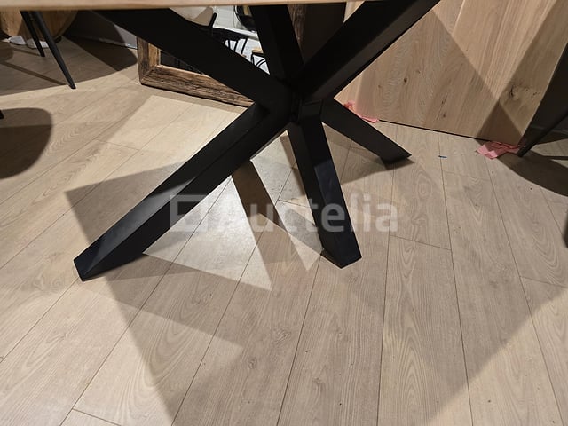 Nieuwe tafel acacia massief hout natuurlijke randen 280x100x5cm hoogte 77cm – foto 3 – kavel bij Auctelia, Meix-devant-Virton