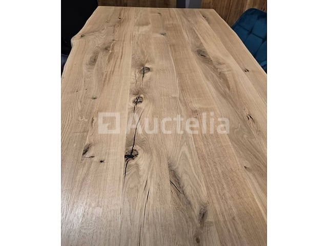 Nieuwe tafel, massief hout eikenhout en zwarte epoxy, 160x100x3,8 cm, hoogte 77 cm – foto 2 – kavel bij Auctelia, Meix-devant-Virton