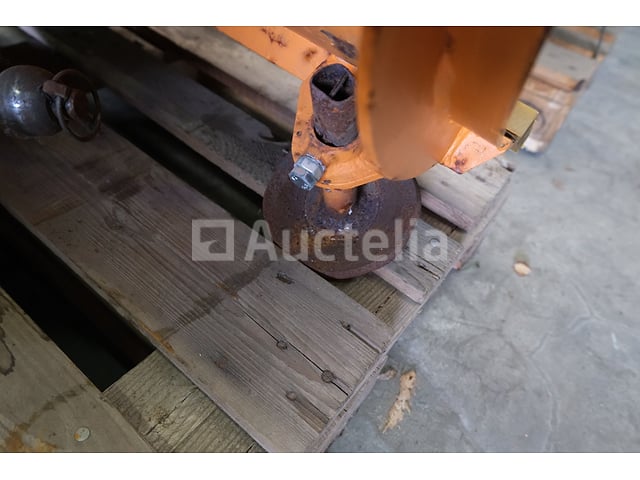 Nivelleringsblad – foto 7 – kavel bij Auctelia, Ottignies-Louvain-la-Neuve